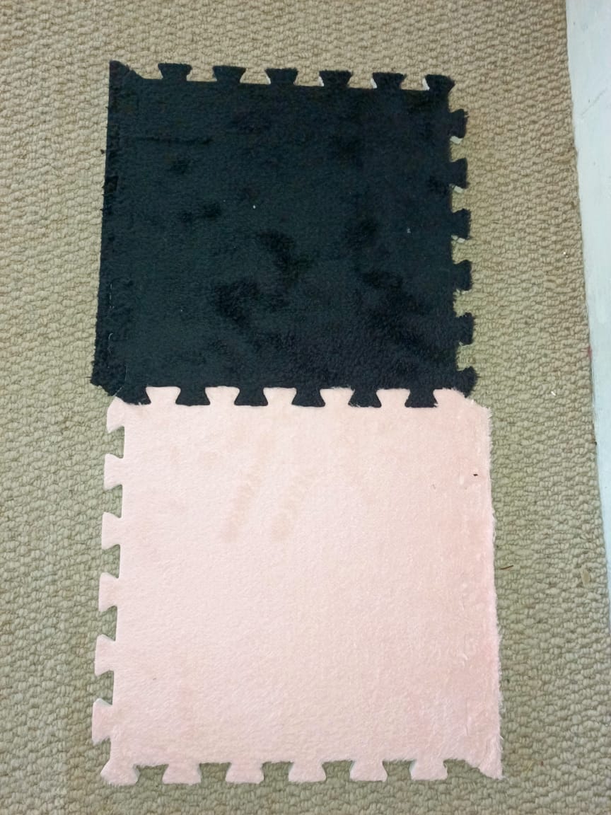 DETACHEABLE RUG
